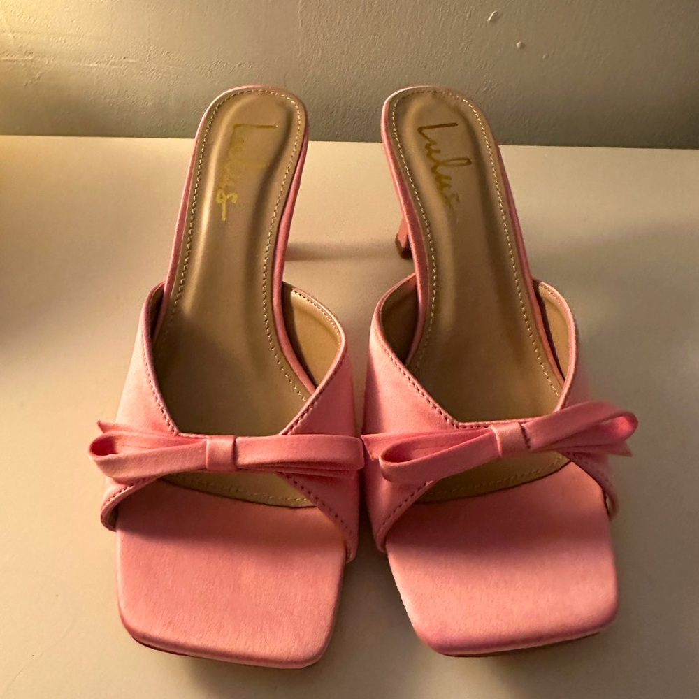 New Pink Kitten Heels With Bow